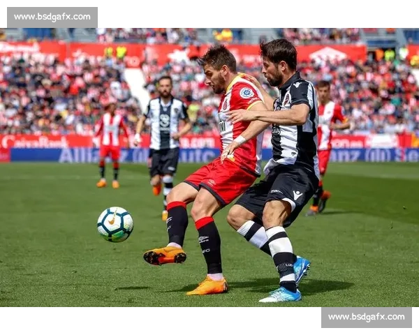 马拉加主场迎战皇马西甲焦点对决看点与走势深度解析前瞻全面观察 马拉加主场迎战皇马西甲焦点对决看点与走势深度解析前瞻全面观察